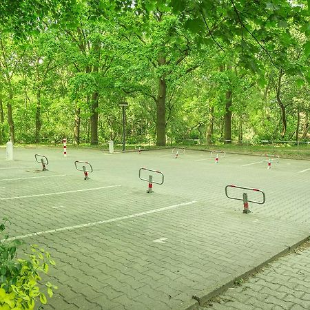 Alecsa Hotel Am Olympiastadion Берлин Экстерьер фото