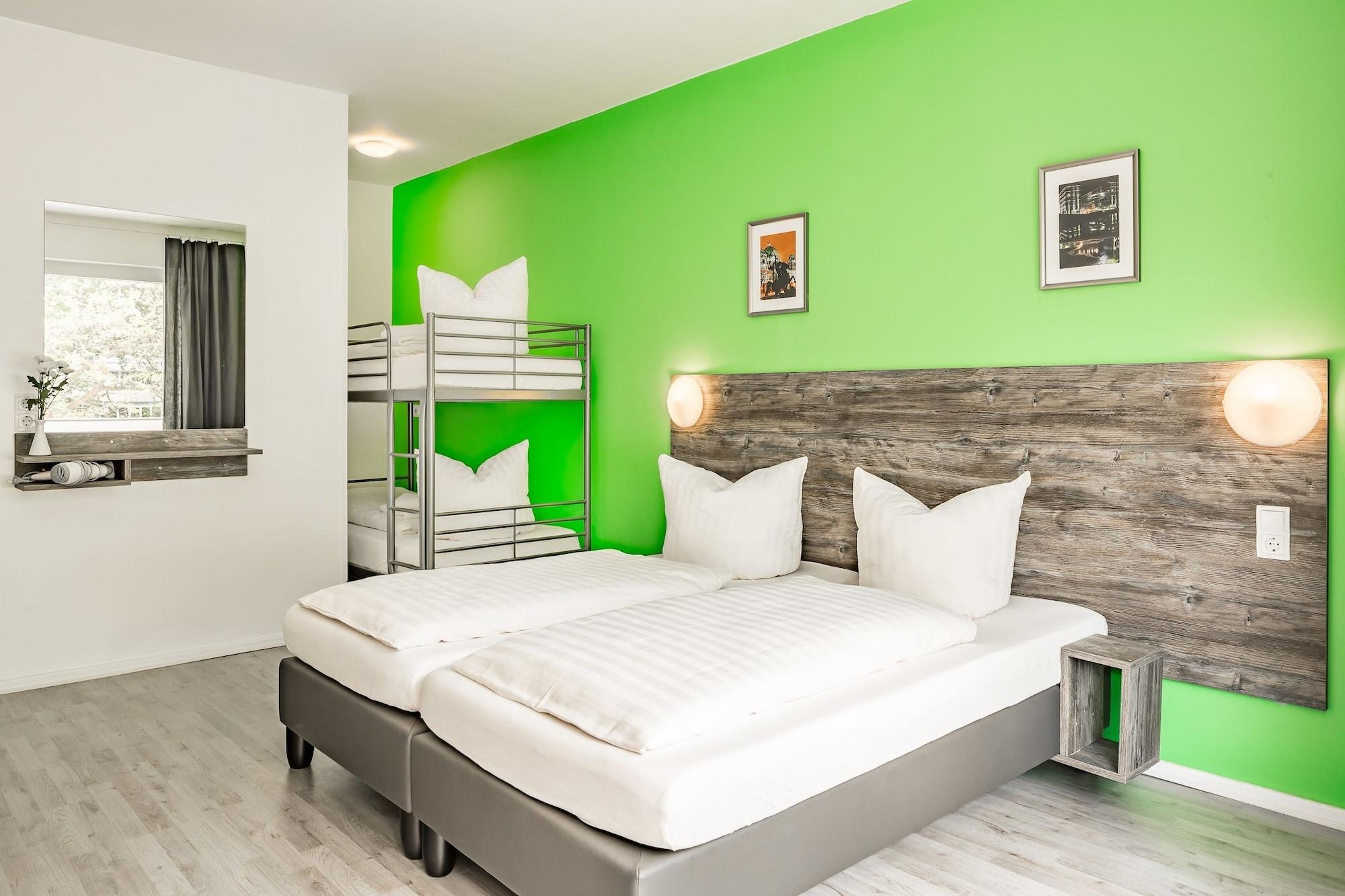 Alecsa Hotel Am Olympiastadion Берлин Экстерьер фото