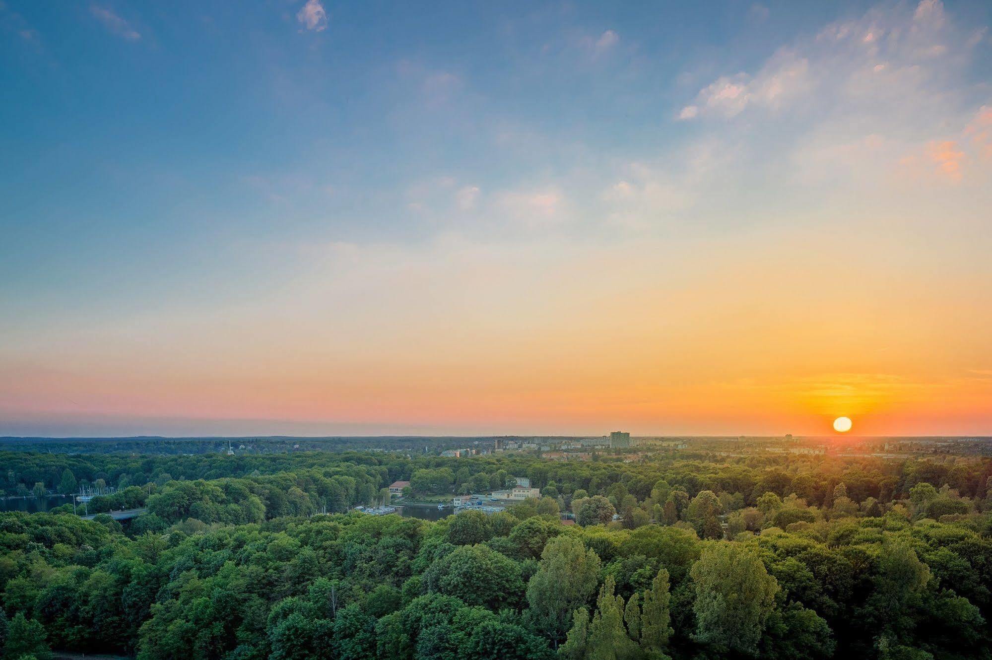 Alecsa Hotel Am Olympiastadion Берлин Экстерьер фото